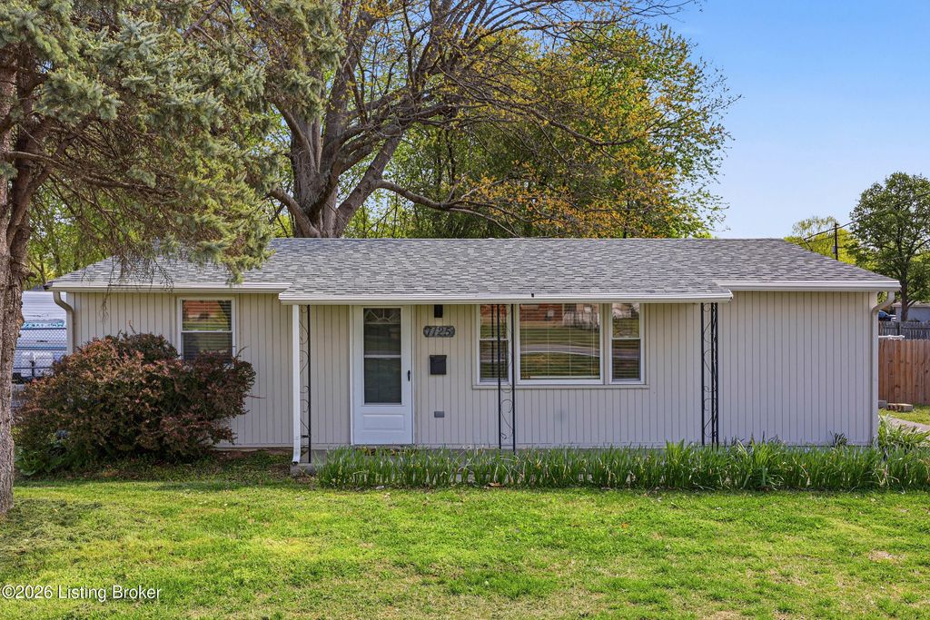 Photo of 7125 Sky Blue Ave, Louisville, KY 40258 (MLS # 1713751)