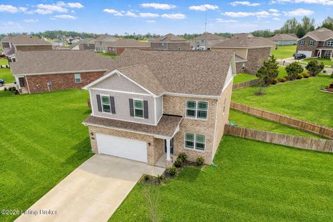 Photo of 122 Calumet Loop, Elizabethtown, KY 42701 (MLS # 1706906)