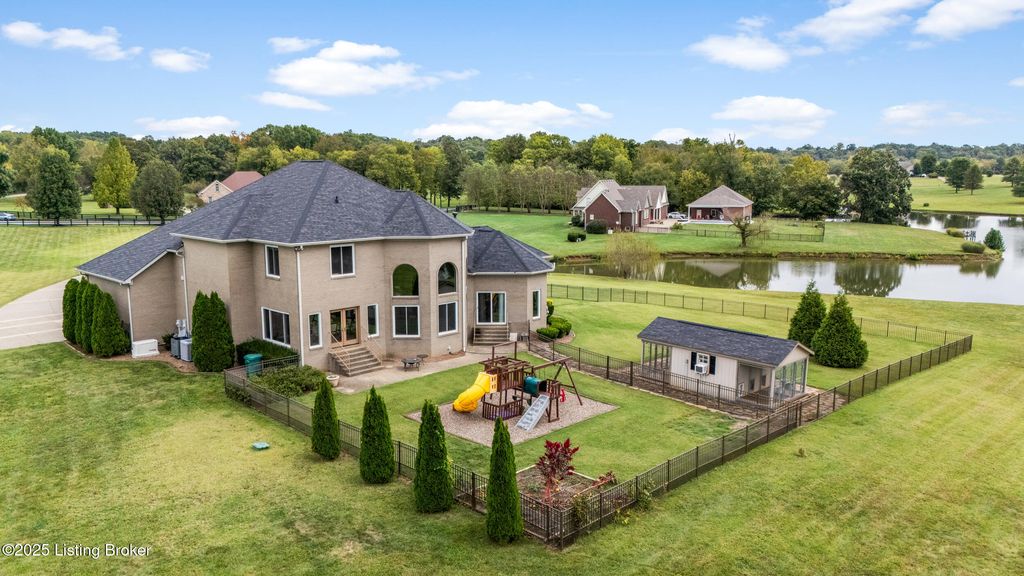 Photo of 15810 Crystal Valley Way, Louisville, KY 40299 (MLS # 1704048)