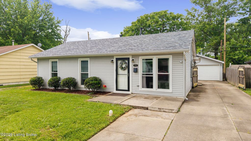 Photo of 3306 Ethelwood Dr, Louisville, KY 40299 (MLS # 1715994)