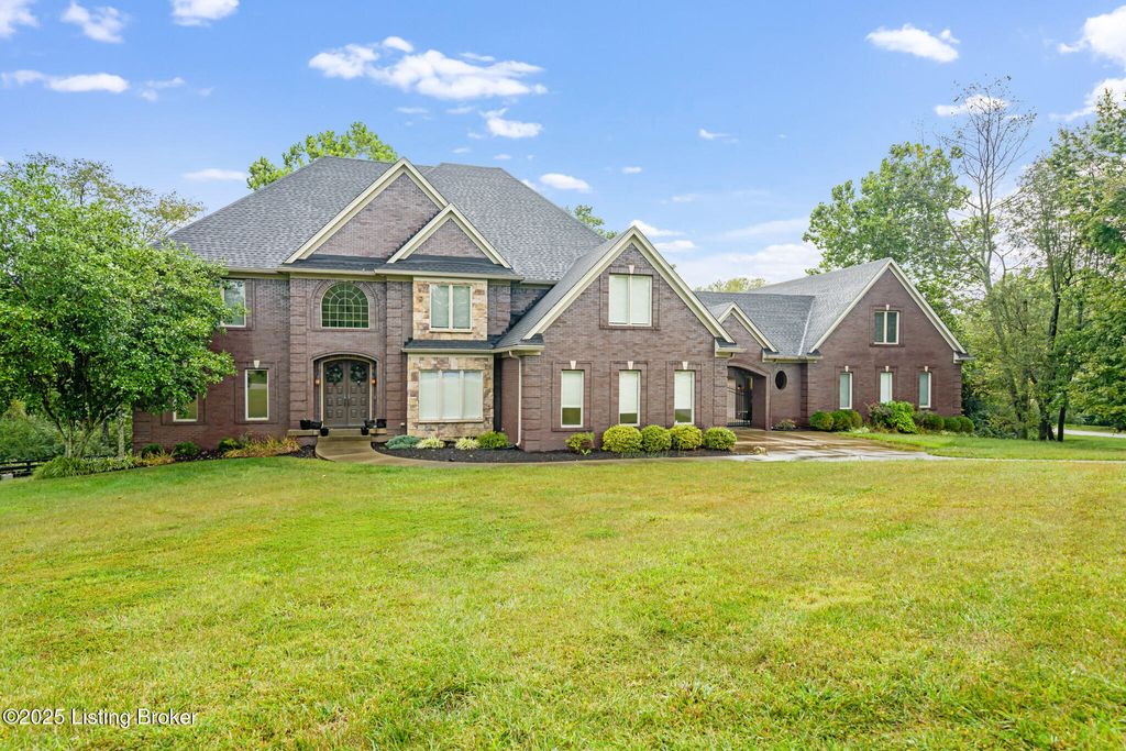 Photo of 12307 Ridgeview Dr, Goshen, KY 40026 (MLS # 1699165)