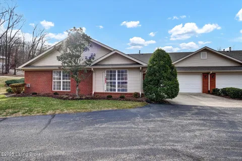 9215 Hawthorne Pointe Dr, Louisville, KY 40272 - MLS#: 1681664