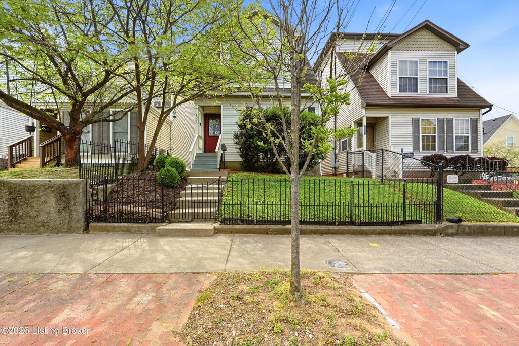 Photo of 1026 Lampton St, Louisville, KY 40204 (MLS # 1715057)