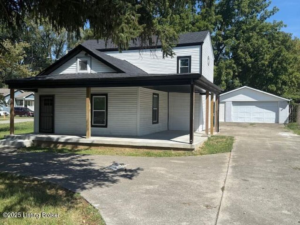 Photo of 4535 Old Hazelwood Ave, Louisville, KY 40214 (MLS # 1700667)