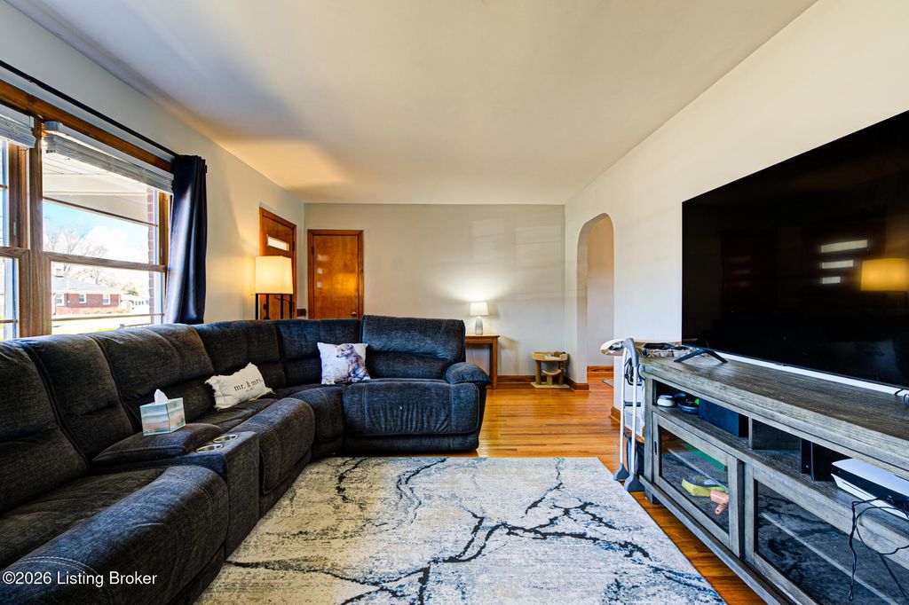 Photo of 3123 Hunsinger Blvd, Houston Acres, KY 40220 (MLS # 1708854)