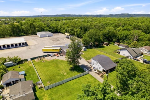 Tiny photo for 4212 Bubbling Over Dr, Louisville, KY 40216 (MLS # 1730247)