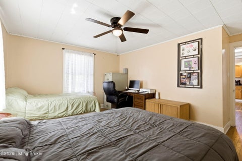 Tiny photo for 4212 Bubbling Over Dr, Louisville, KY 40216 (MLS # 1730247)