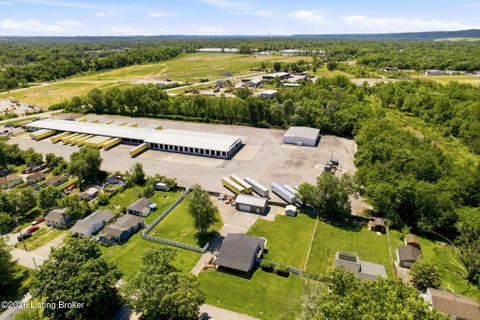 Tiny photo for 4212 Bubbling Over Dr, Louisville, KY 40216 (MLS # 1730247)