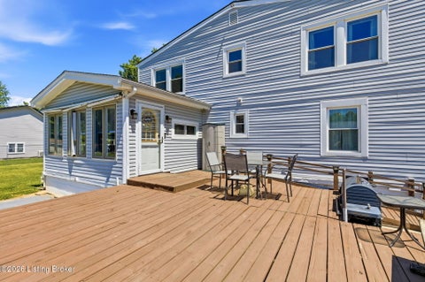 Tiny photo for 4212 Bubbling Over Dr, Louisville, KY 40216 (MLS # 1730247)