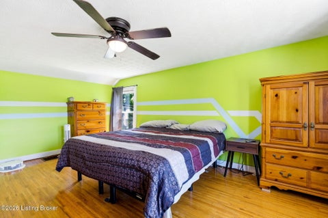 Tiny photo for 4212 Bubbling Over Dr, Louisville, KY 40216 (MLS # 1730247)