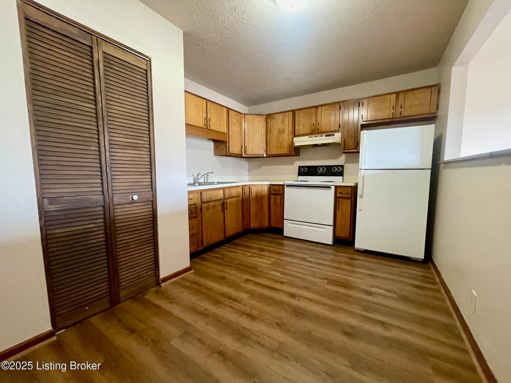 Photo of 3979 Scenic Trl #2, Shepherdsville, KY 40165 (MLS # 1711603)