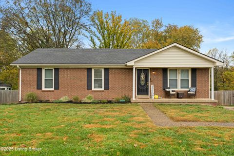 Photo of 226 Fern Ln, Shelbyville, KY 40065 (MLS # 1702263)
