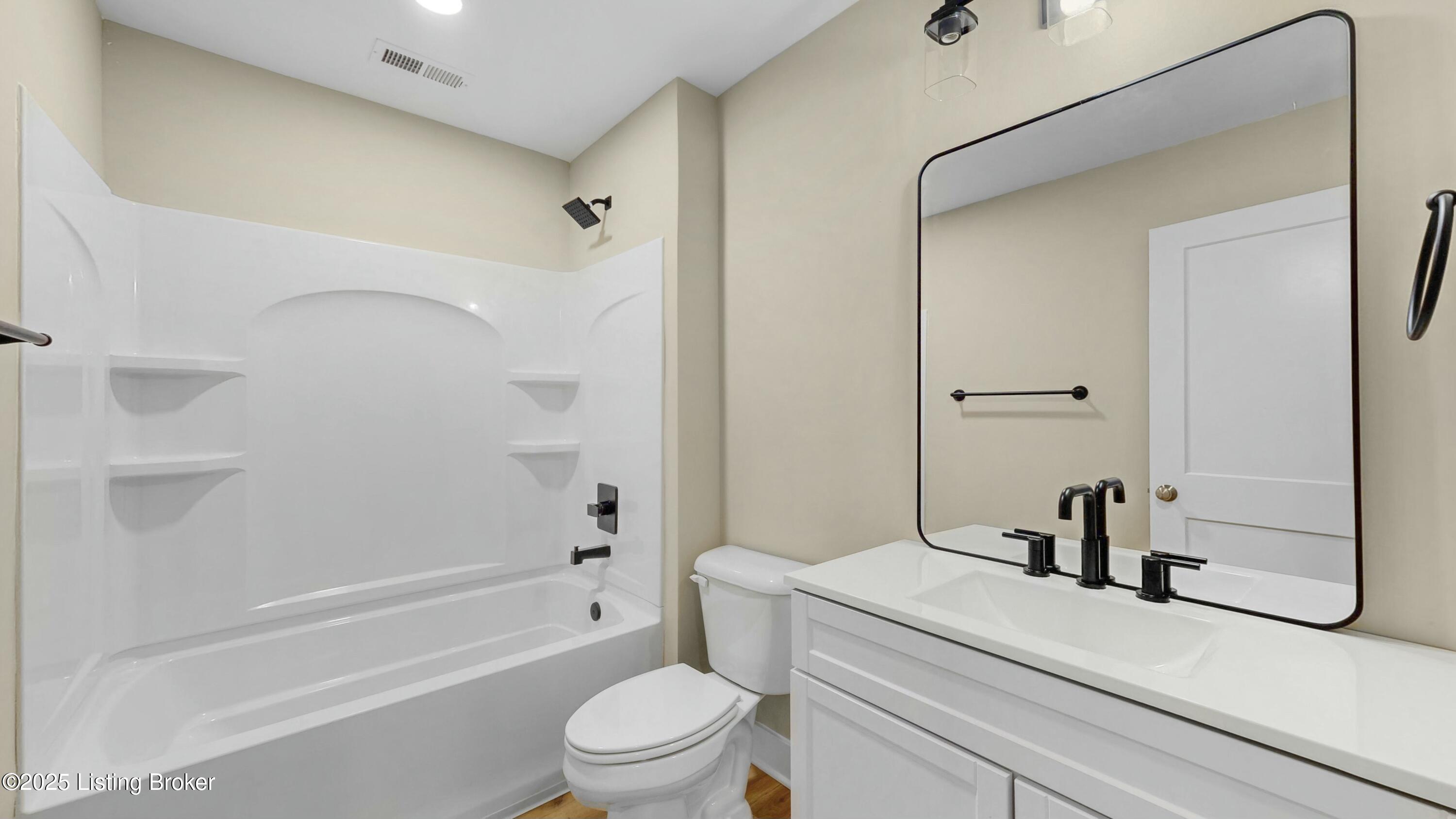 12314 Vanherr Dr, Louisville, Kentucky image 37