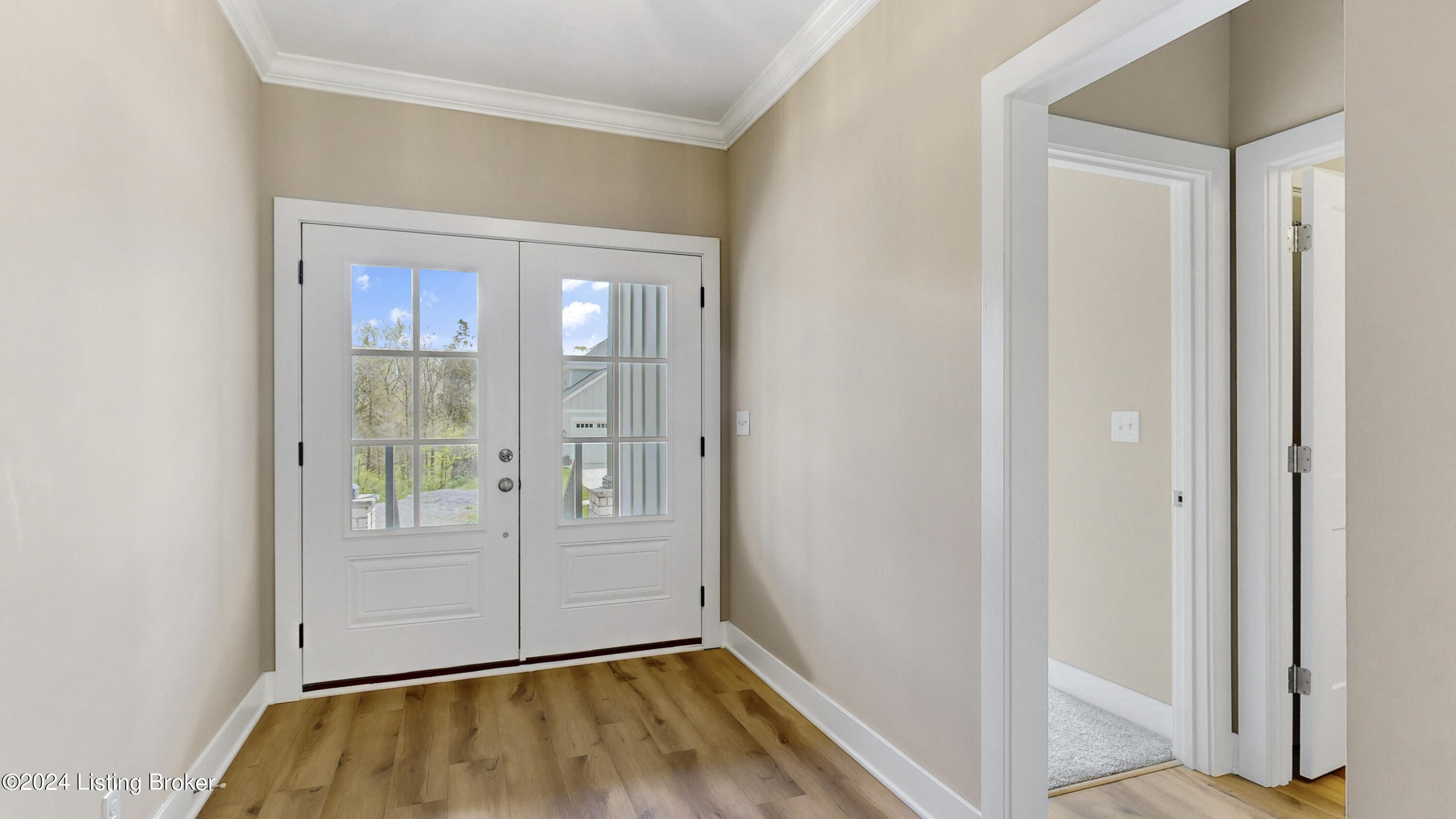 12314 Vanherr Dr, Louisville, Kentucky image 5