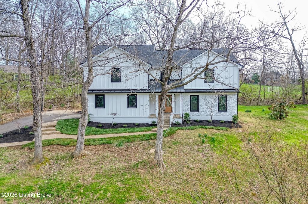 Photo of 13206 Creekview Rd, Prospect, KY 40059 (MLS # 1712158)
