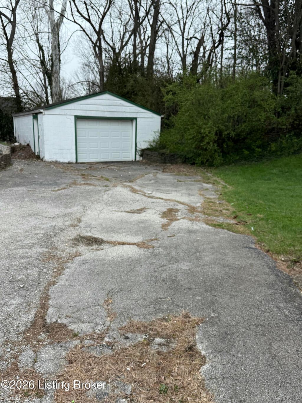 Photo of 113 Allnutt Dr, Frankfort, KY 40601 (MLS # 1711947)