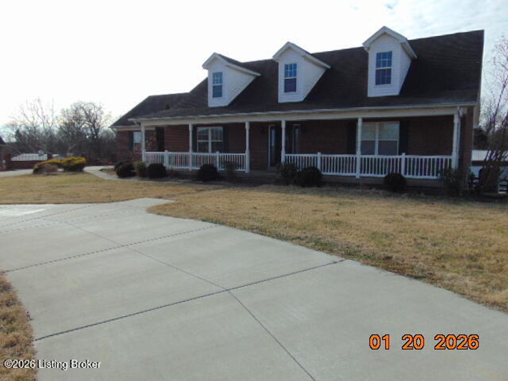 Photo of 301 Grand Ave, Shepherdsville, KY 40165 (MLS # 1708474)