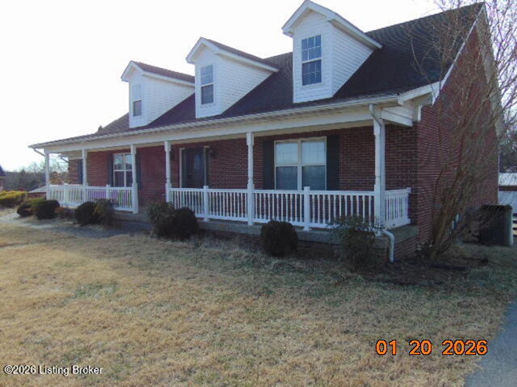 Photo of 301 Grand Ave, Shepherdsville, KY 40165 (MLS # 1708474)