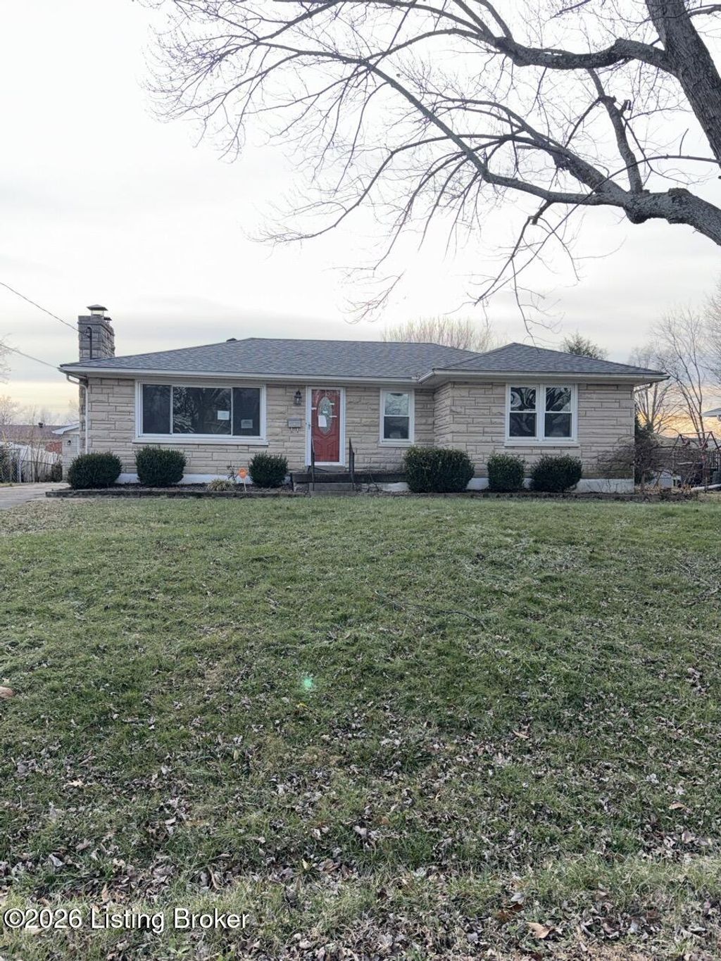 Photo of 5204 Mercury Dr, Louisville, KY 40258 (MLS # 1708156)