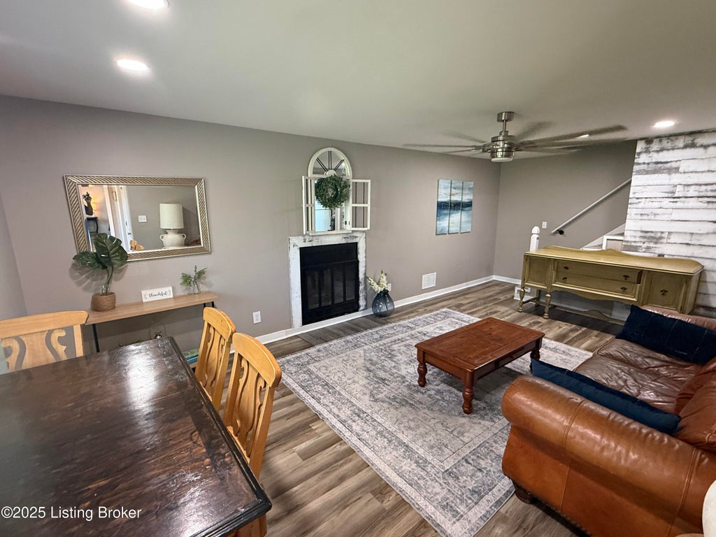 Photo of 5610 Windy Willow Dr, Louisville, KY 40241 (MLS # 1720411)