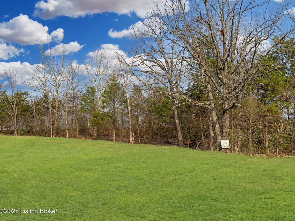Photo of 0 Lot 194 Oak Creek Dr, Mt Washington, KY 40047 (MLS # 1712808)