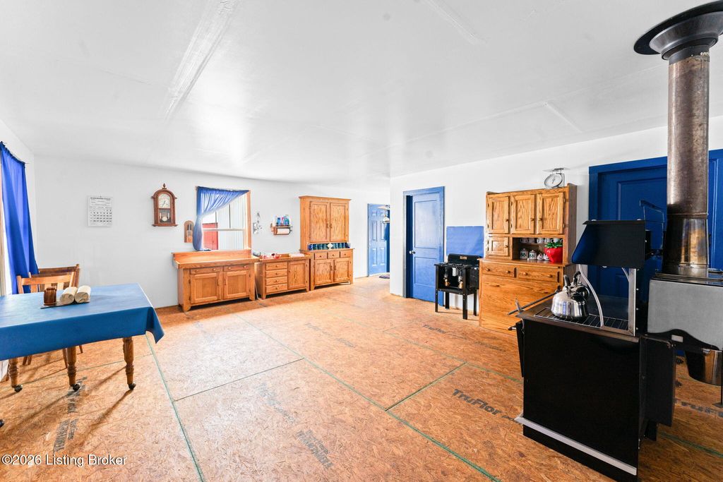 Photo of 280 Beckton-Rocky Hill Rd, Glasgow, KY 42141 (MLS # 1713708)