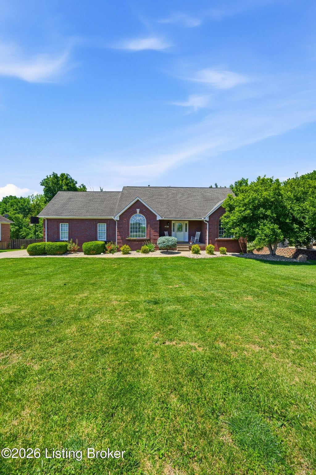 Photo of 287 Cedar Place Dr, Shepherdsville, KY 40165 (MLS # 1725303)