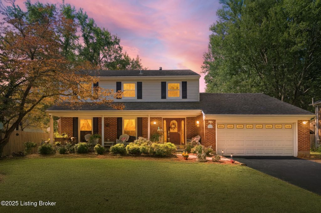 Photo of 3902 Benje Way, Louisville, KY 40241 (MLS # 1703902)