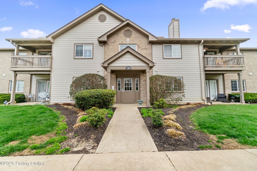 Photo of 1305 Taxus Top Ln #201, Louisville, KY 40243 (MLS # 1711547)