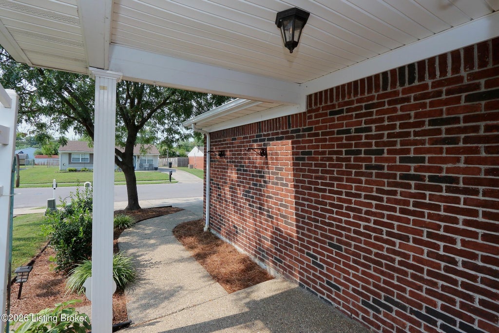 Photo of 1454 Blackiston View Dr, Clarksville, IN 47129 (MLS # 1725982)