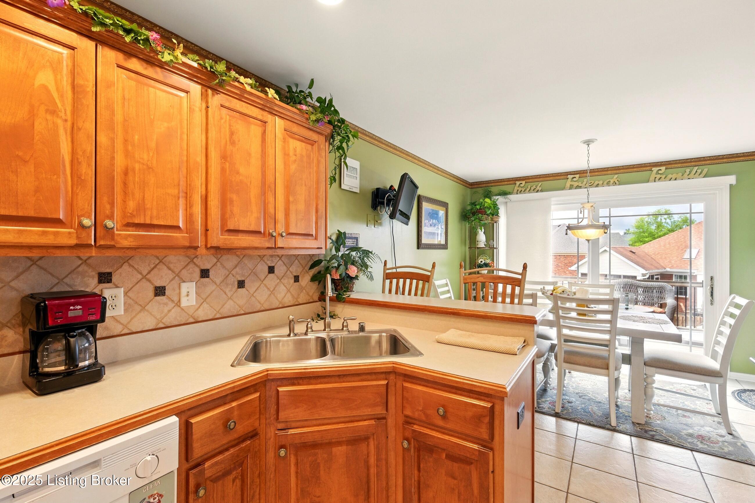 6900 Shibley Ave, Louisville, Pennsylvania image 14