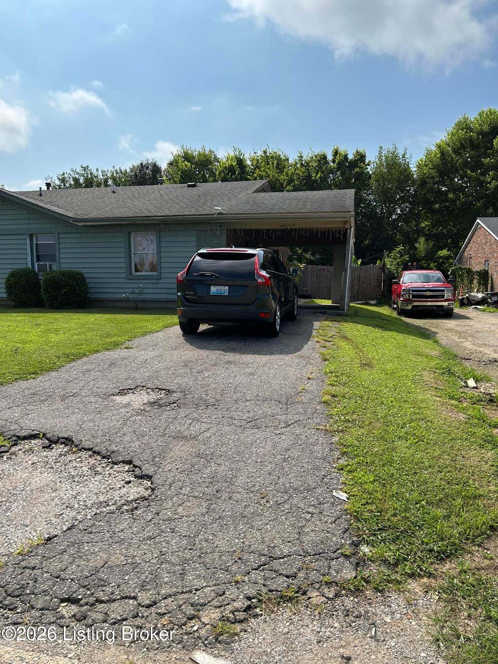 Photo of 4615 Beechbrook Rd #A &amp; B, Louisville, KY 40218 (MLS # 1725656)