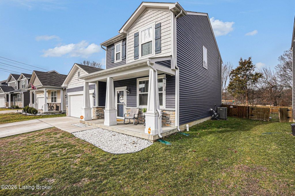 Photo of 12042 Wooden Trace Dr, Louisville, KY 40229 (MLS # 1709381)