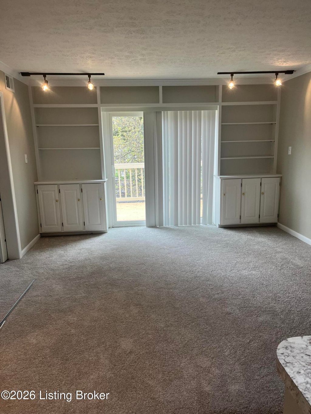 Photo of 1935 Gardiner Ln #H130, Louisville, KY 40205 (MLS # 1712880)