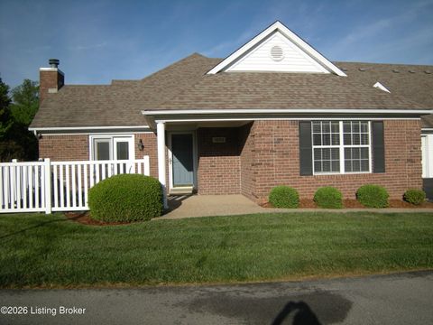 Photo of 1600 Eagle Nest Way, Lyndon, KY 40222 (MLS # 1714793)