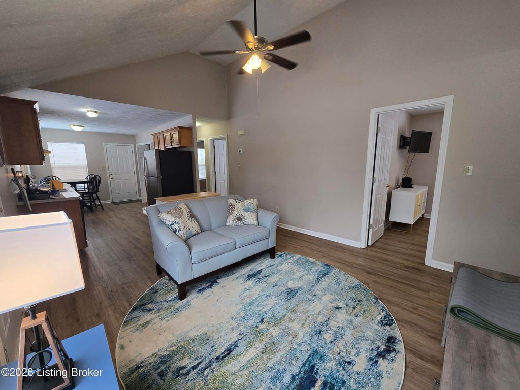 Photo of 3728 Locust Ave, Louisville, KY 40299 (MLS # 1708798)