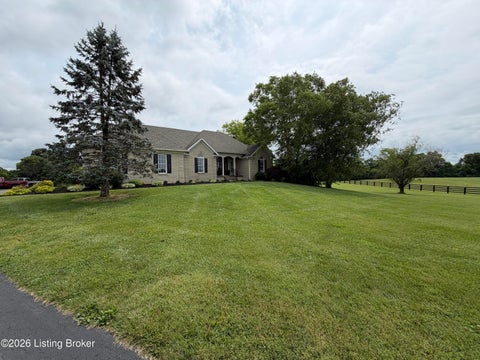 Homes For Sale - 37 Timberwood Dr<br/> Simpsonville, KY 40067