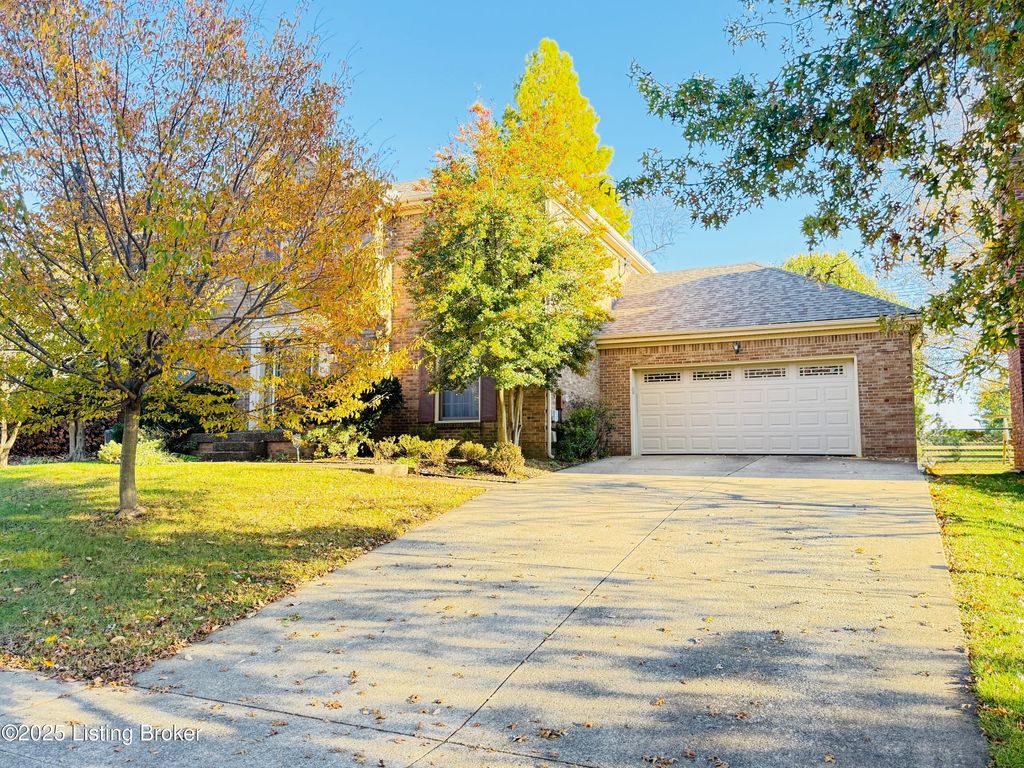 Photo of 4604 Lincoln Rd, Louisville, KY 40220 (MLS # 1702677)