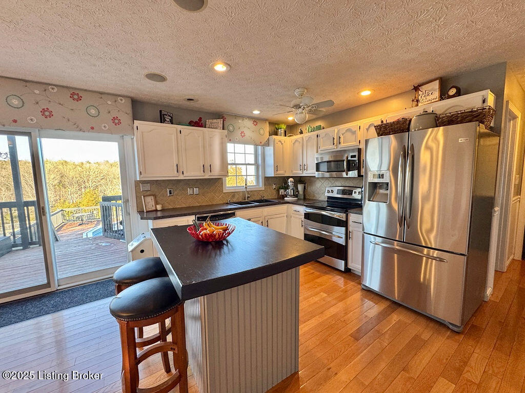 864 Meadowland Trail, Shepherdsville, Kentucky image 23