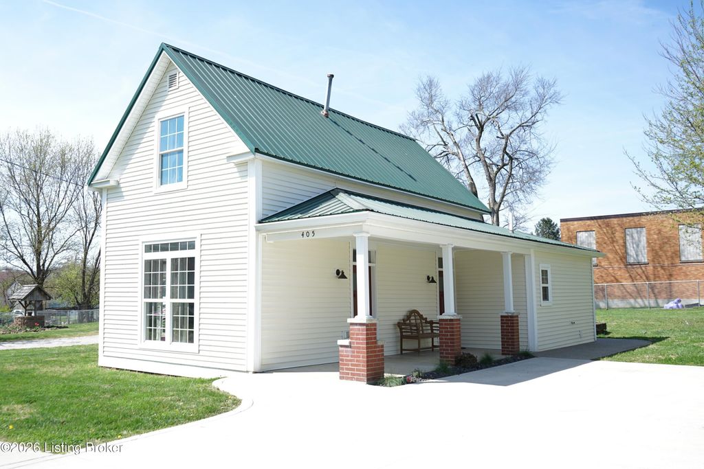 Photo of 405 N 1st St, New Haven, KY 40051 (MLS # 1712905)