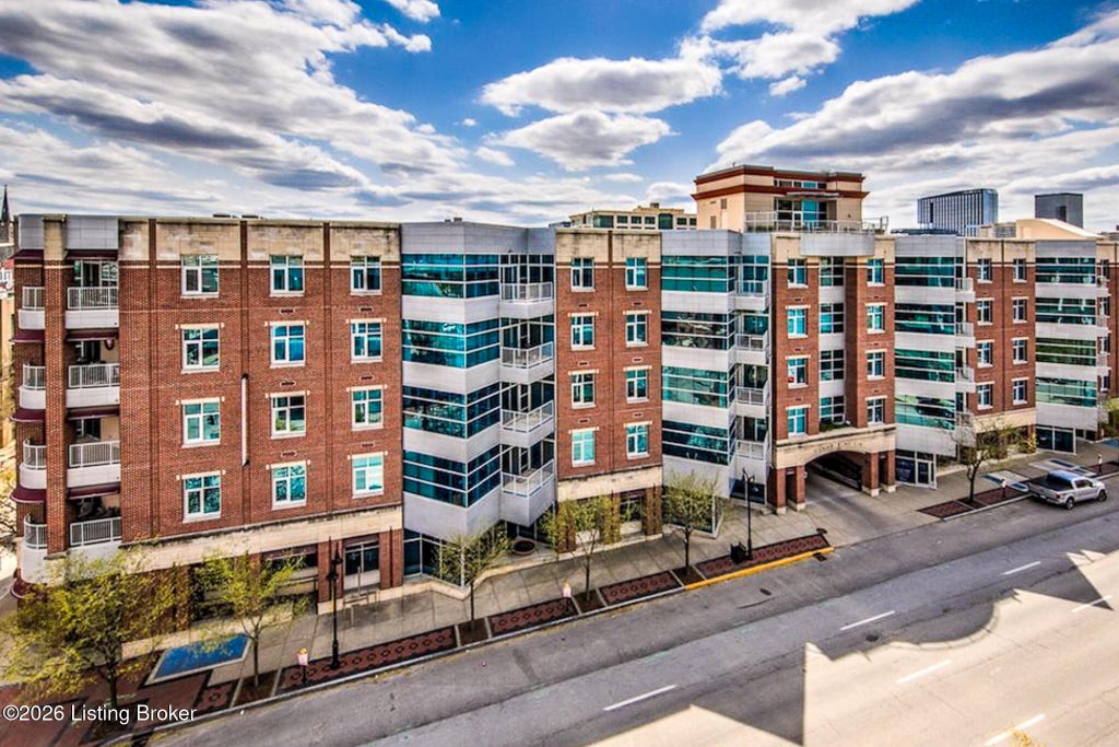 Photo of 324 E Main St #503, Louisville, KY 40202 (MLS # 1730736)