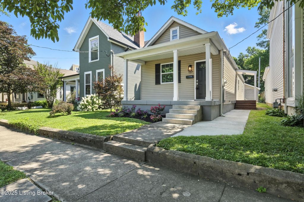 Photo of 137 S Bayly Ave, Louisville, KY 40206 (MLS # 1705233)
