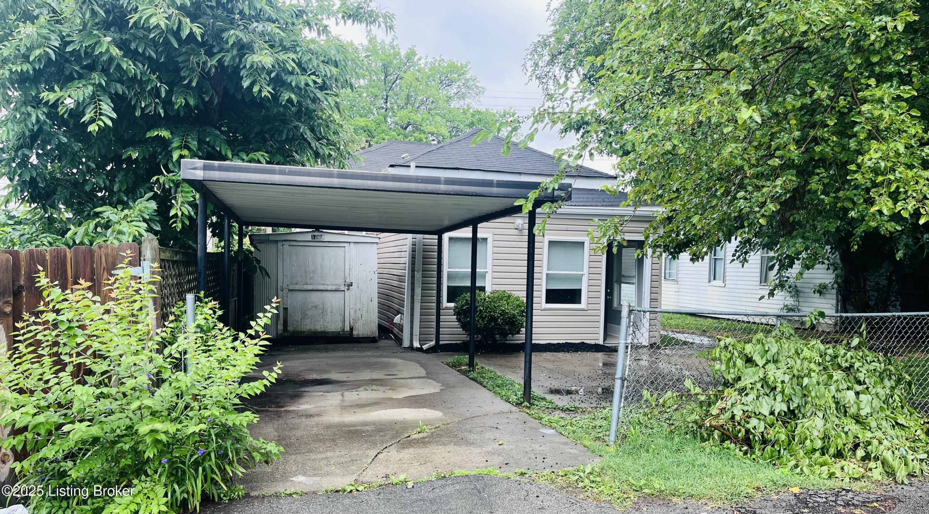 1330 Bluegrass Ave, Louisville, Kentucky image 17