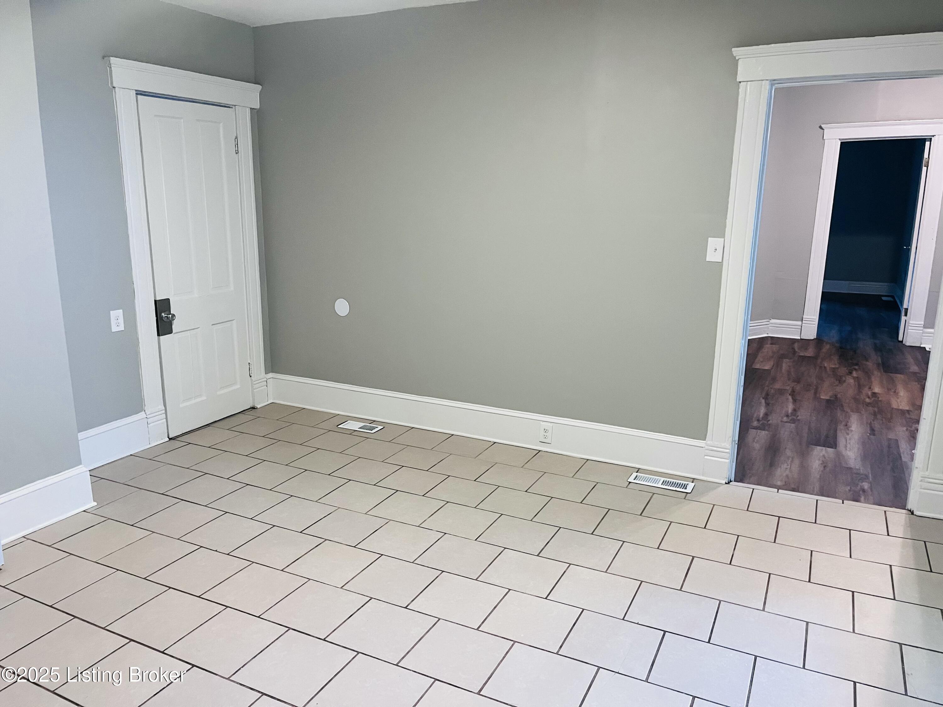1330 Bluegrass Ave, Louisville, Kentucky image 5