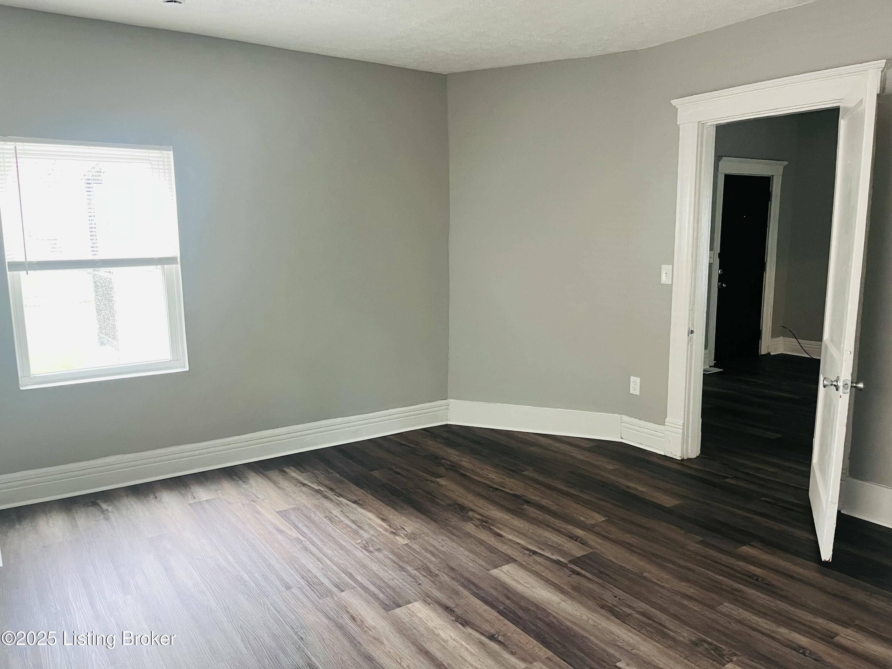 1330 Bluegrass Ave, Louisville, Kentucky image 13