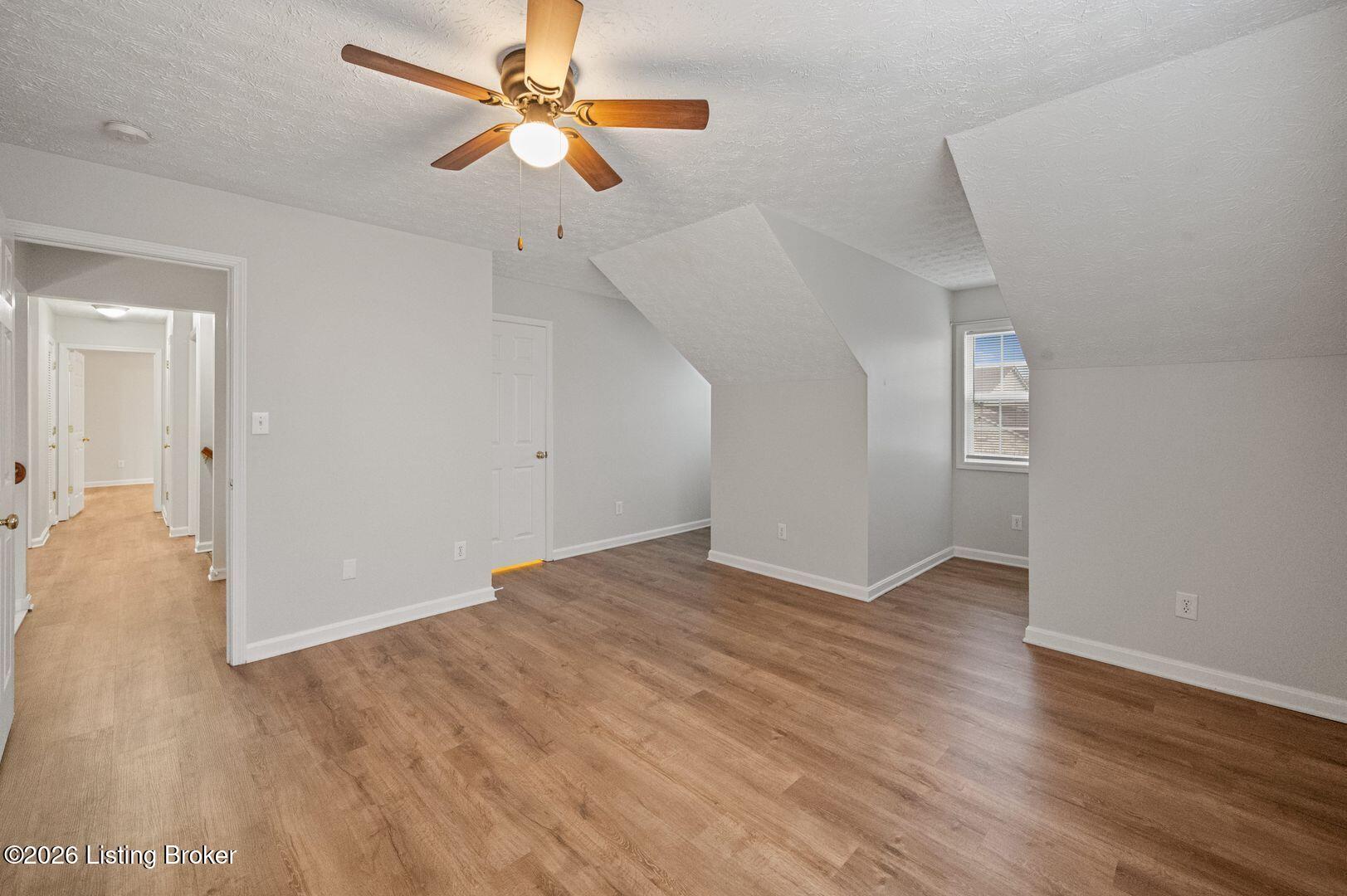 Photo 1 of 36 — 10945 Symington Cir, Louisville, KY 40241