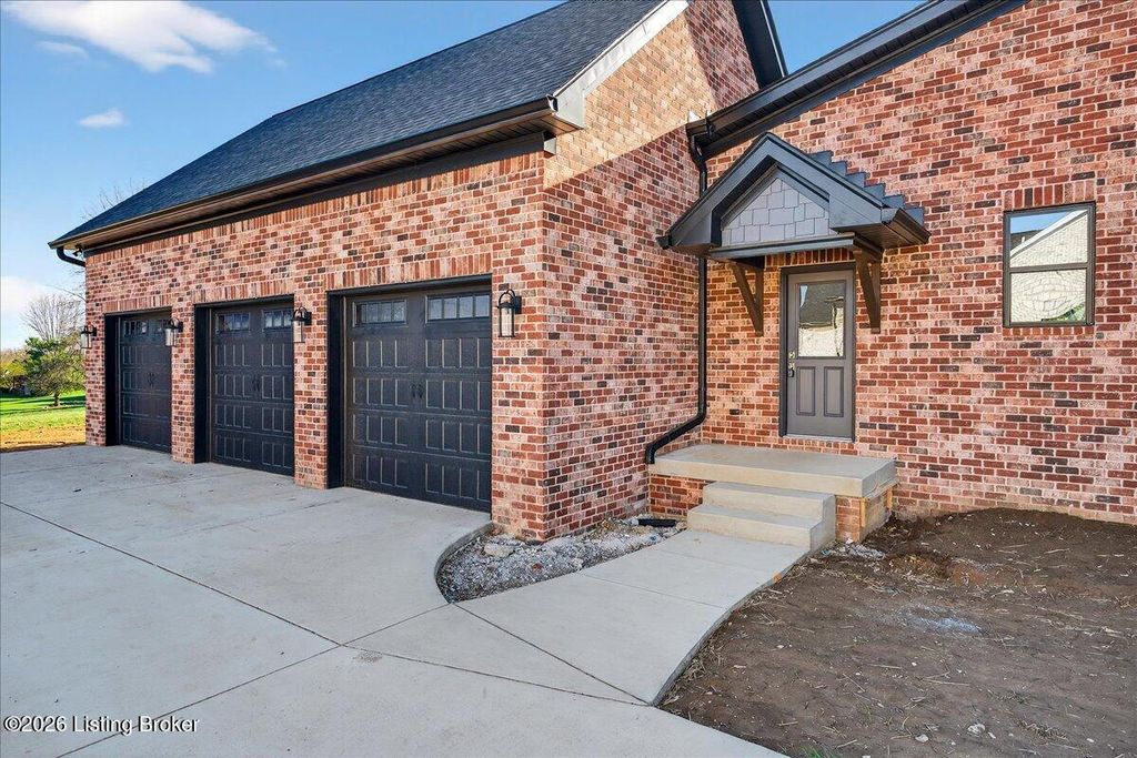 Photo of 3000 Quarry Rd, Louisville, KY 40059 (MLS # 1711479)