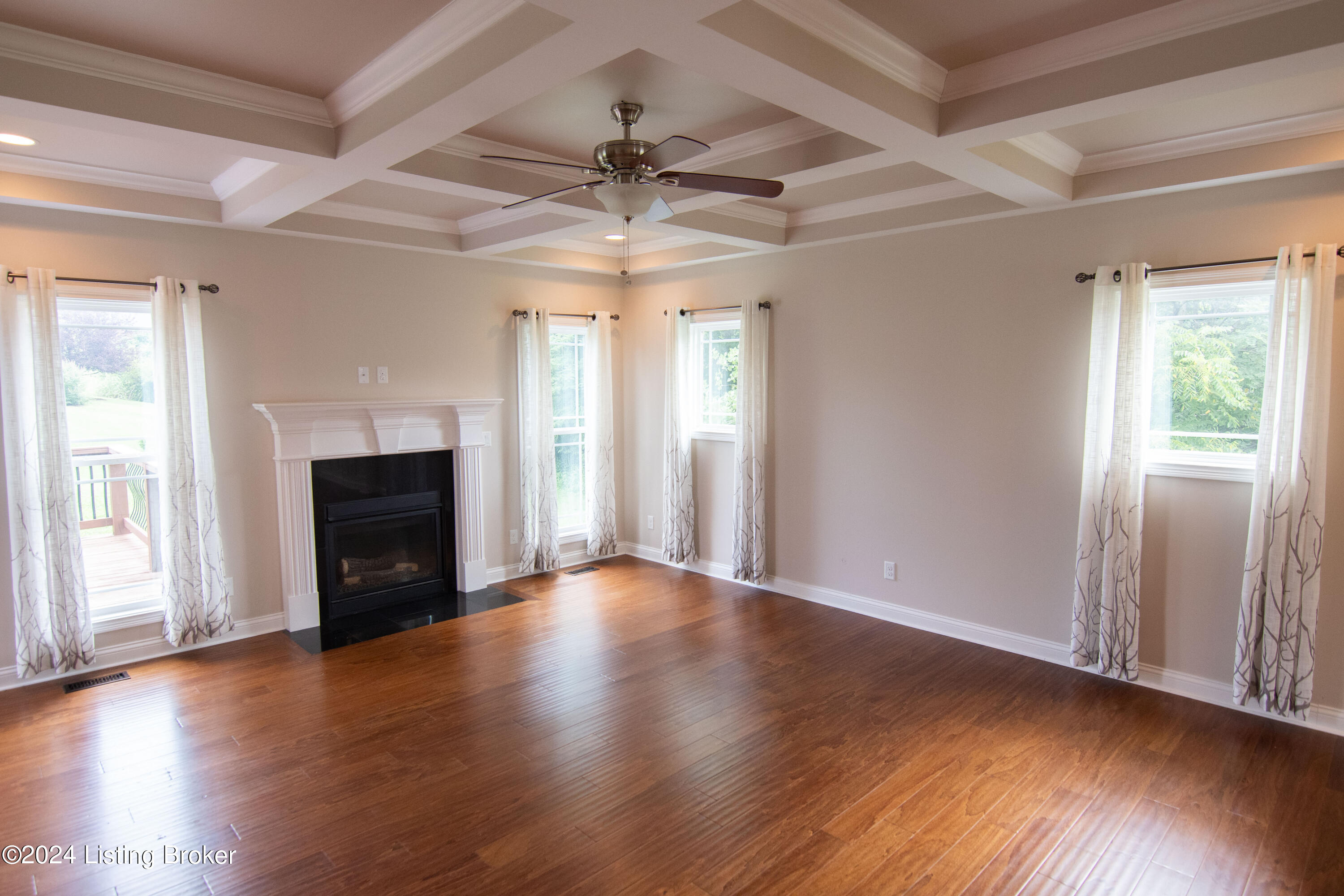 16507 Glen Lakes Dr, Louisville, Pennsylvania image 7
