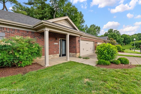 Tiny photo for 6436 Clover Trace Cir, Louisville, KY 40216 (MLS # 1730980)