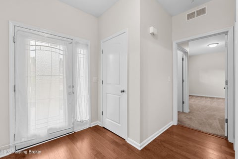 Tiny photo for 6436 Clover Trace Cir, Louisville, KY 40216 (MLS # 1730980)